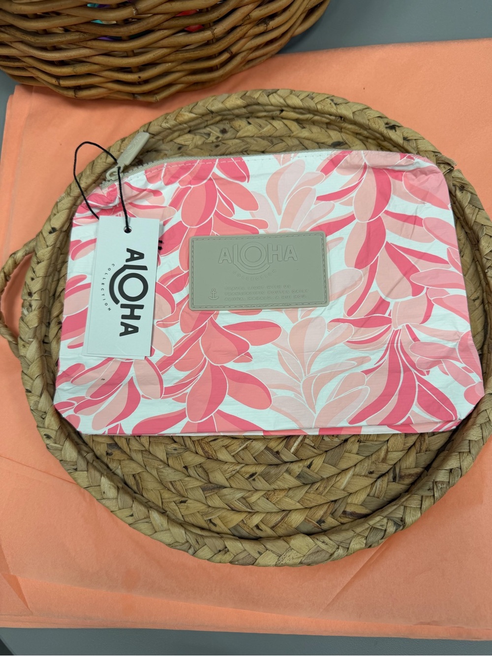NWT ALOHA Collection Lei Stand Small Pouch